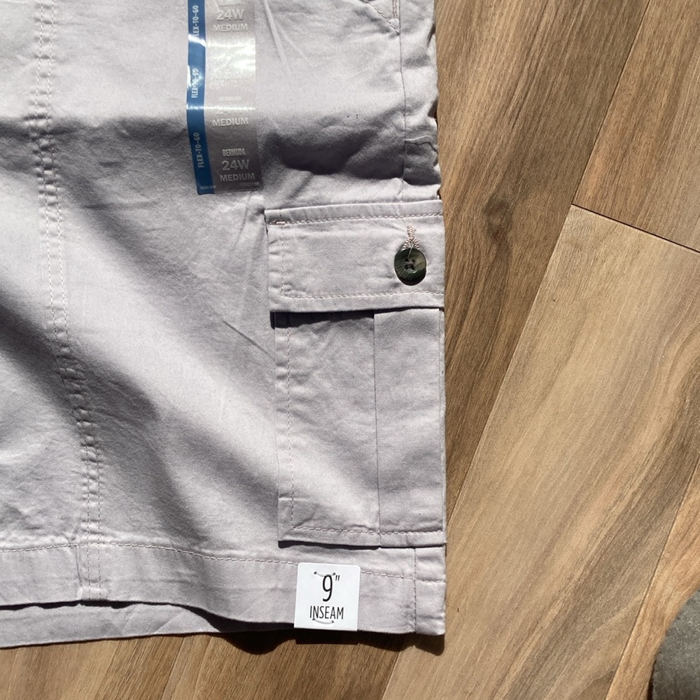 Lee Bermuda short soft flex comfort waistband midrise 9 in inseam 24W - Picture 6 of 17